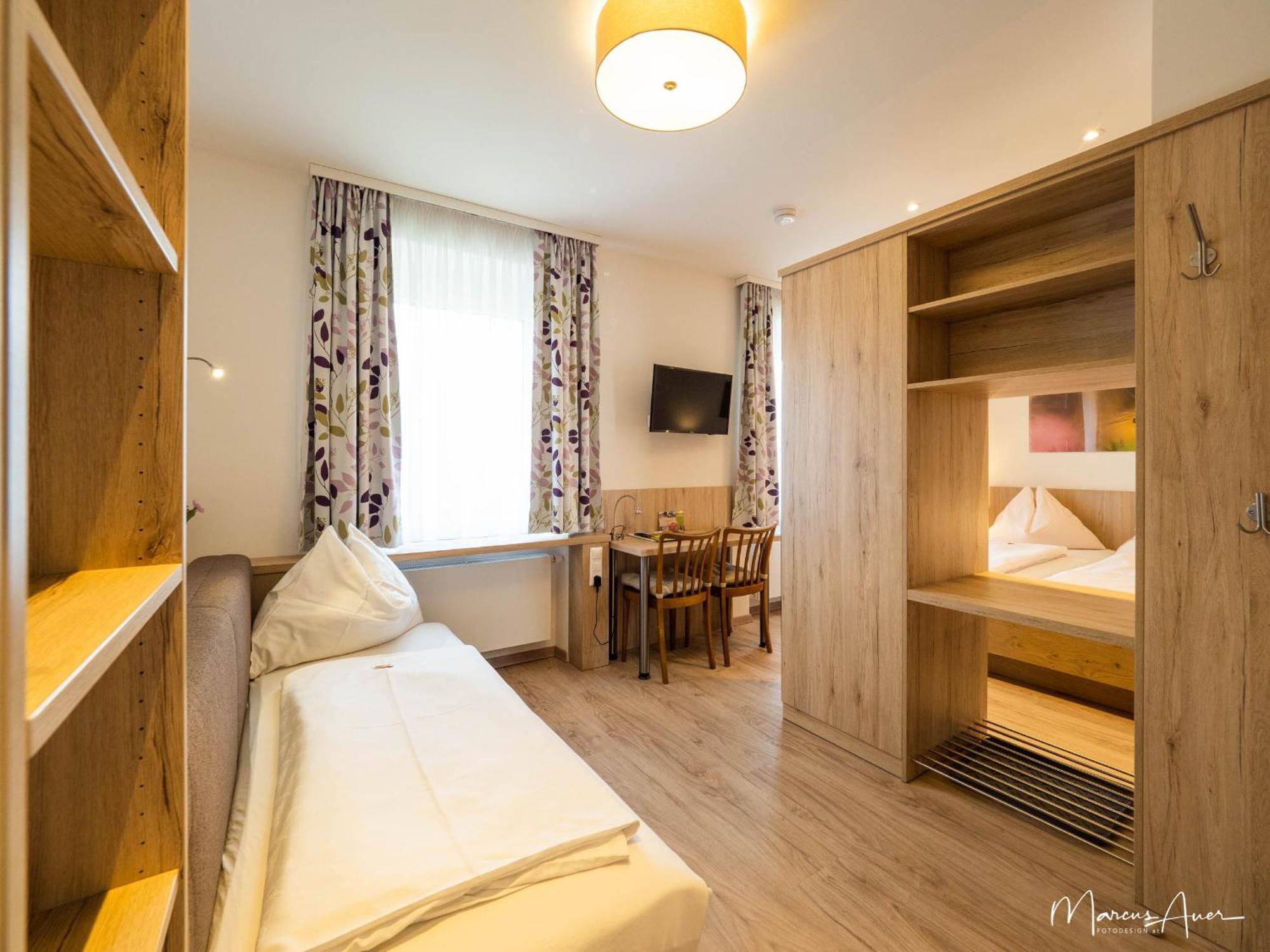 Pension Ehrenfried - Hotel Garni Kindberg Szoba fotó